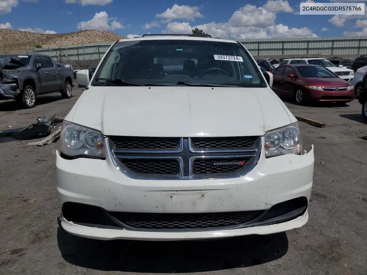 2C4RDGCG3DR575766 2013 Dodge Grand Caravan Sxt