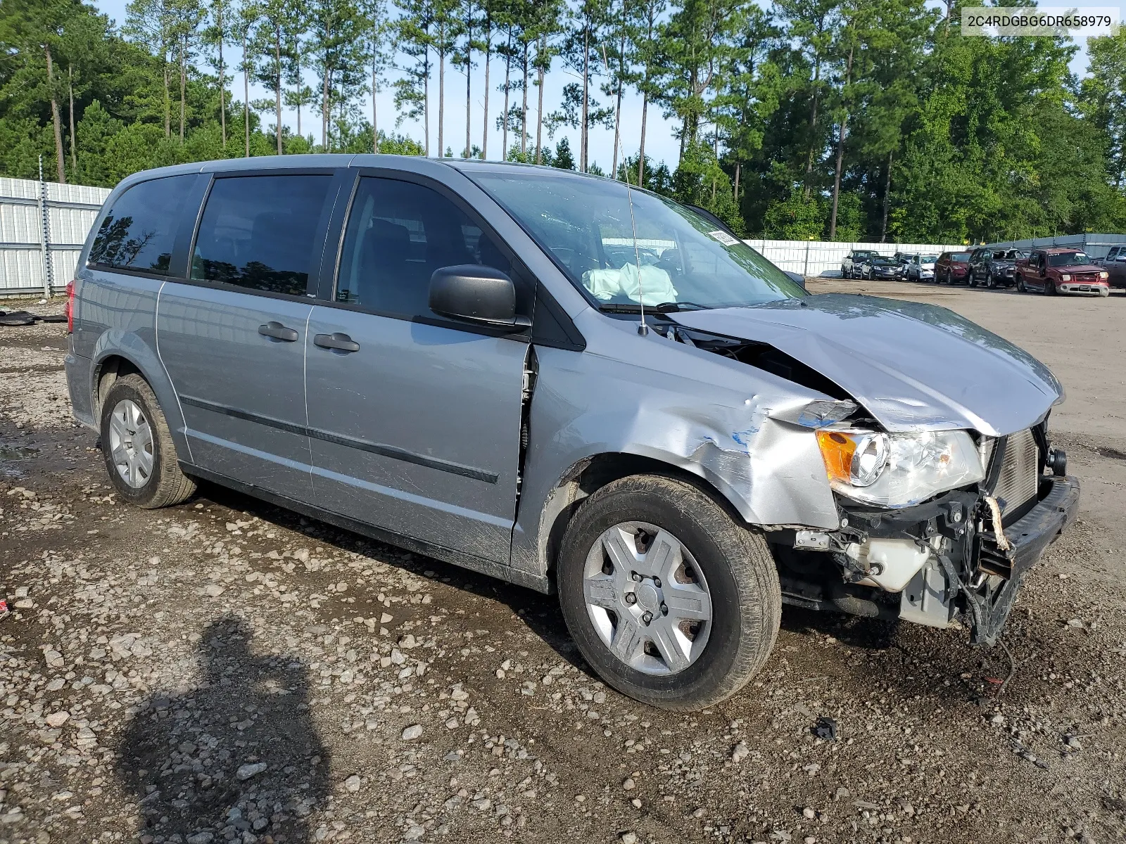 2C4RDGBG6DR658979 2013 Dodge Grand Caravan Se