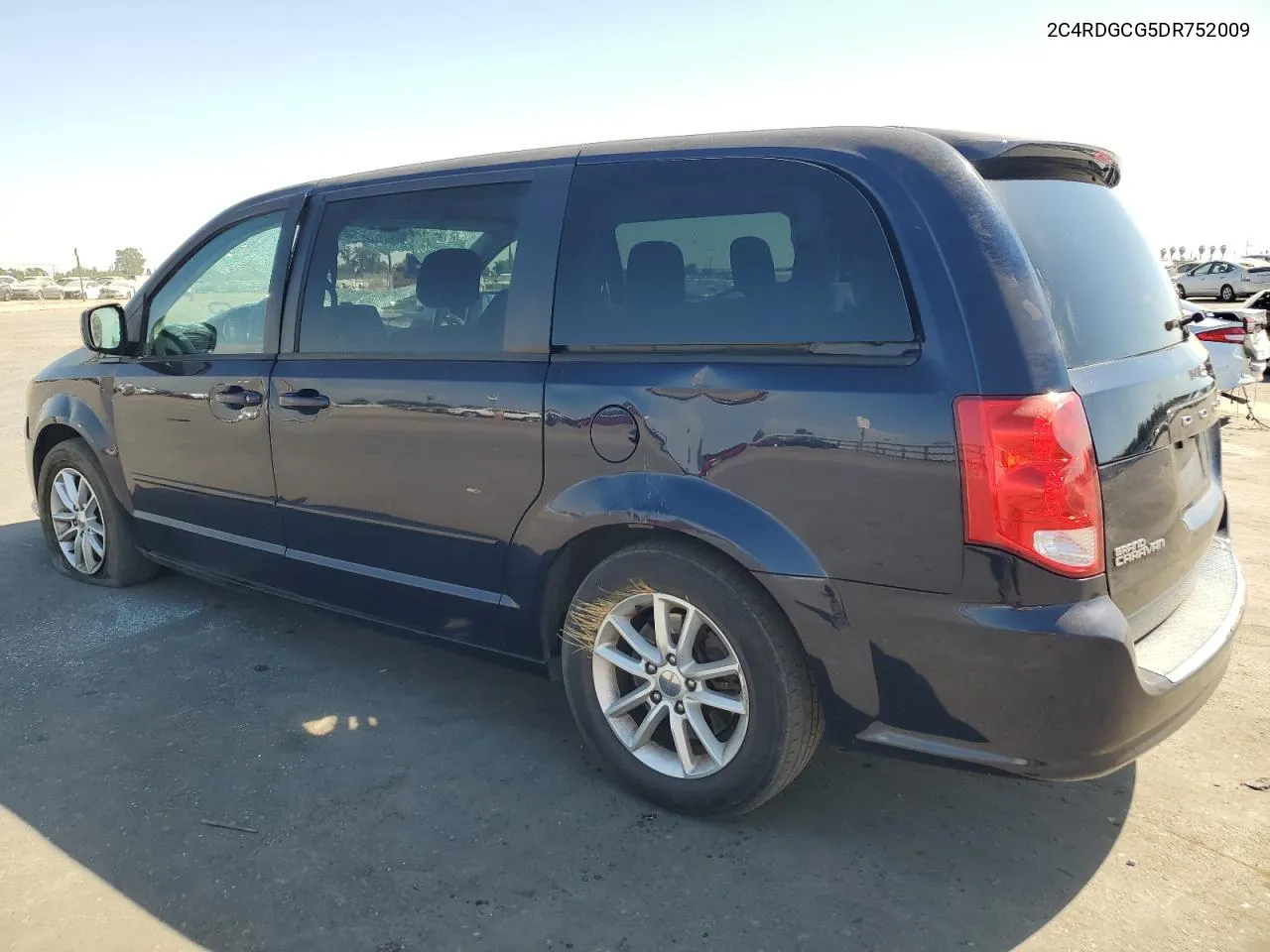 2C4RDGCG5DR752009 2013 Dodge Grand Caravan Sxt