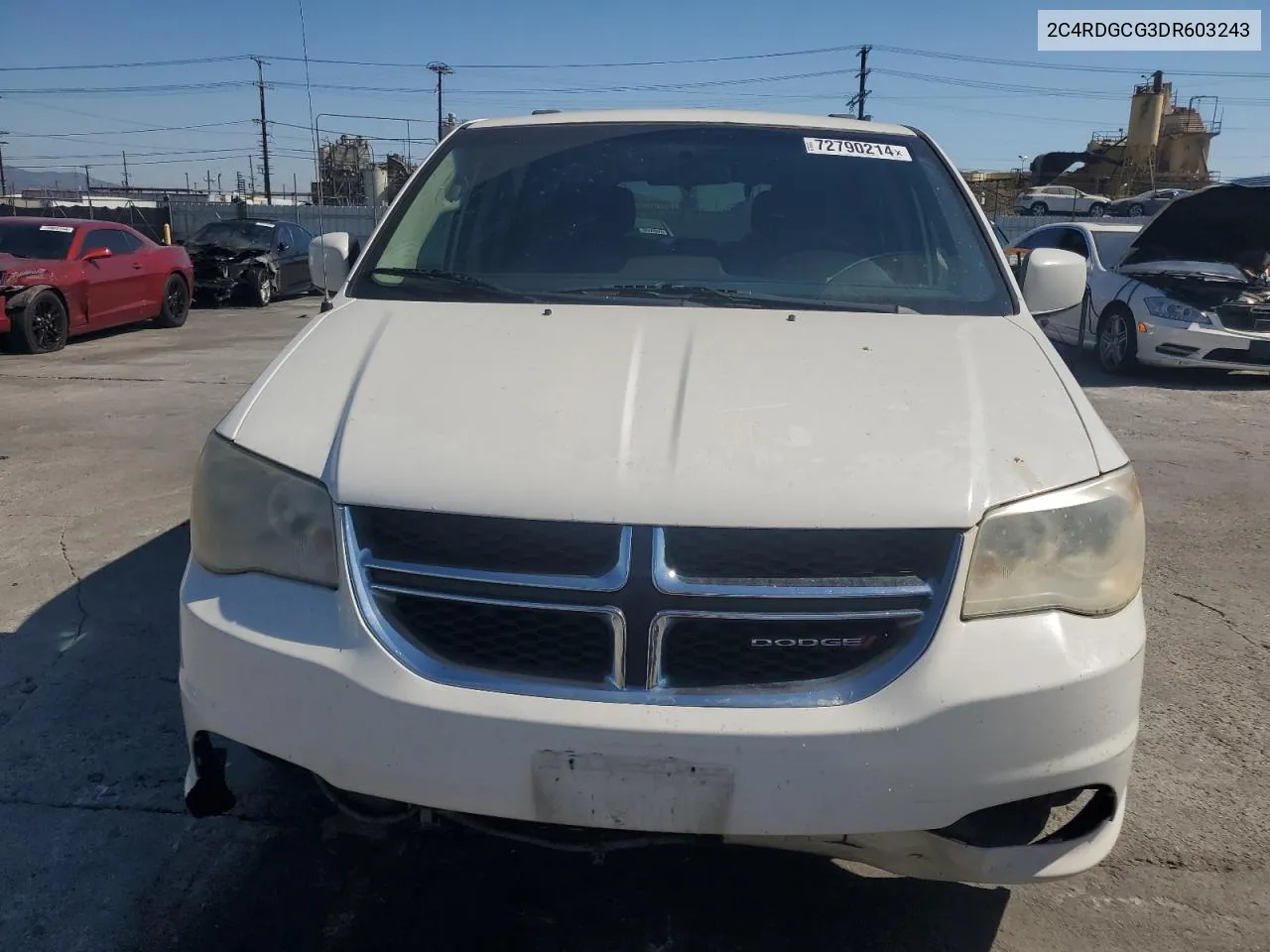 2C4RDGCG3DR603243 2013 Dodge Grand Caravan Sxt