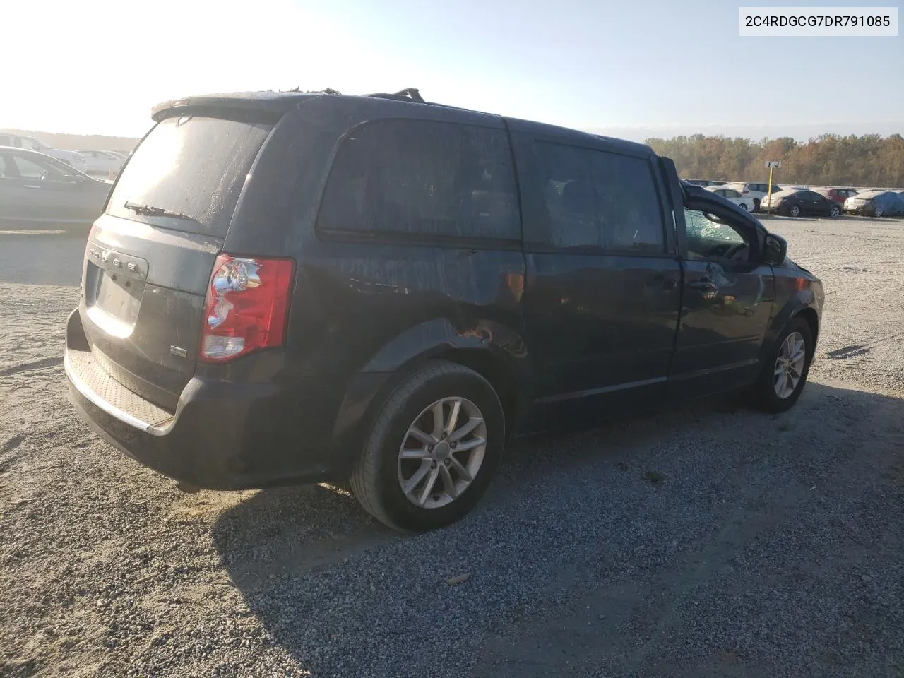 2C4RDGCG7DR791085 2013 Dodge Grand Caravan Sxt