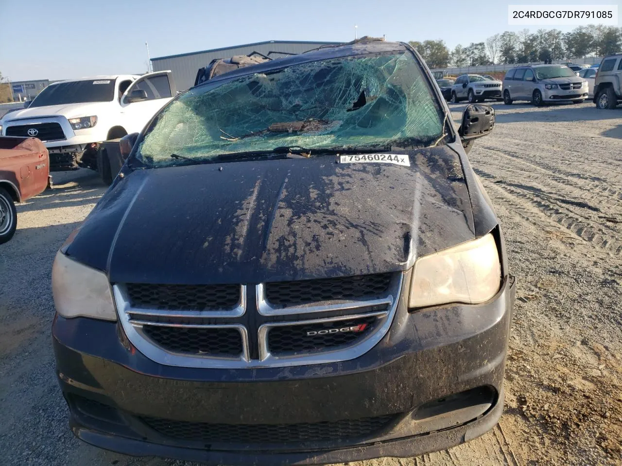 2C4RDGCG7DR791085 2013 Dodge Grand Caravan Sxt