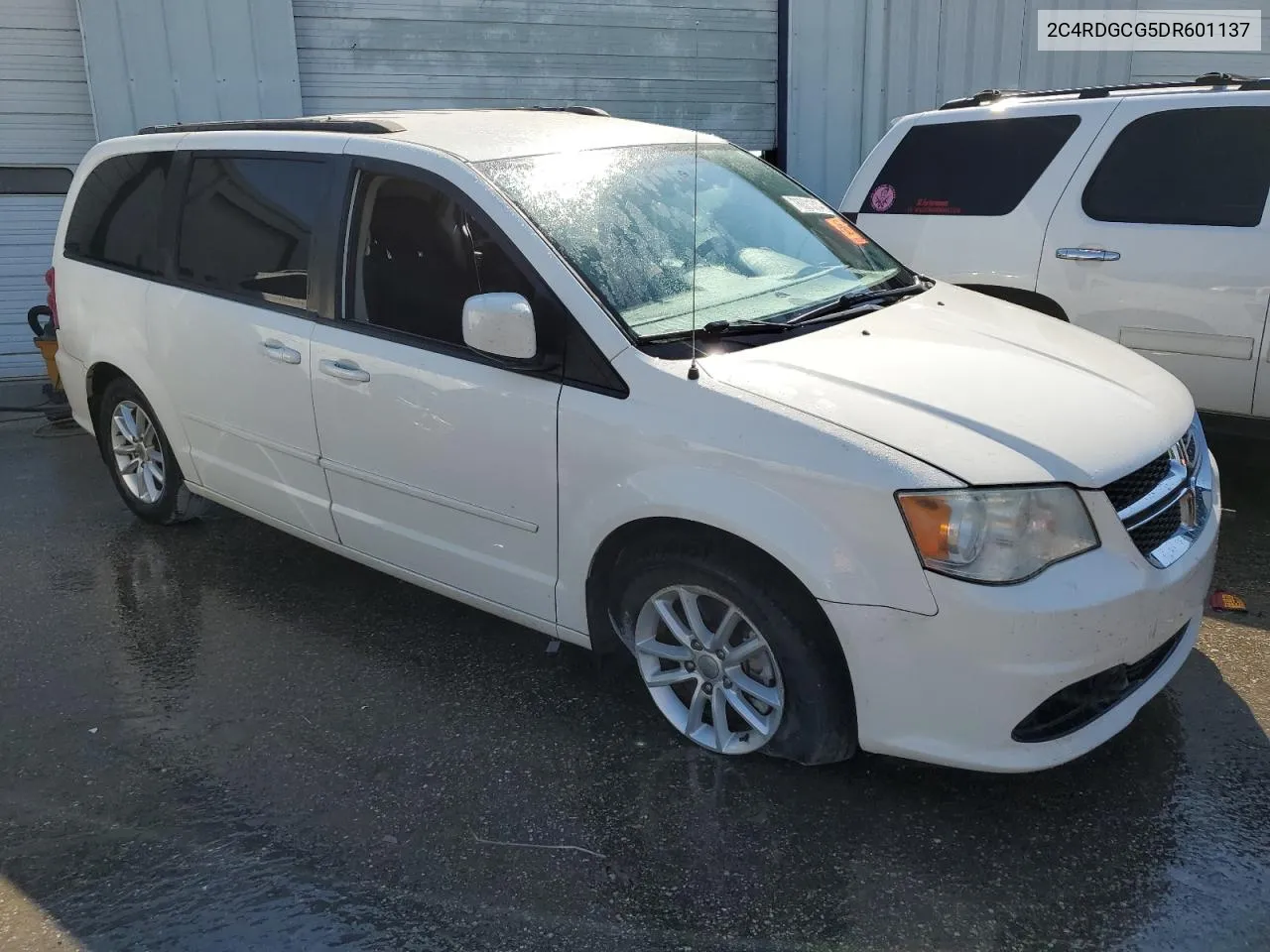 2013 Dodge Grand Caravan Sxt VIN: 2C4RDGCG5DR601137 Lot: 76001614