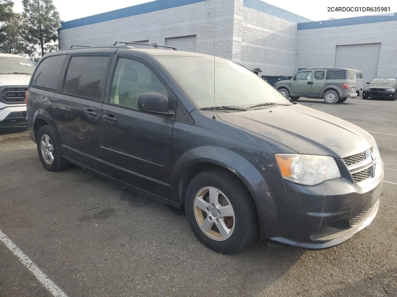 2013 Dodge Grand Caravan Sxt VIN: 2C4RDGCG1DR635981 Lot: 76126014