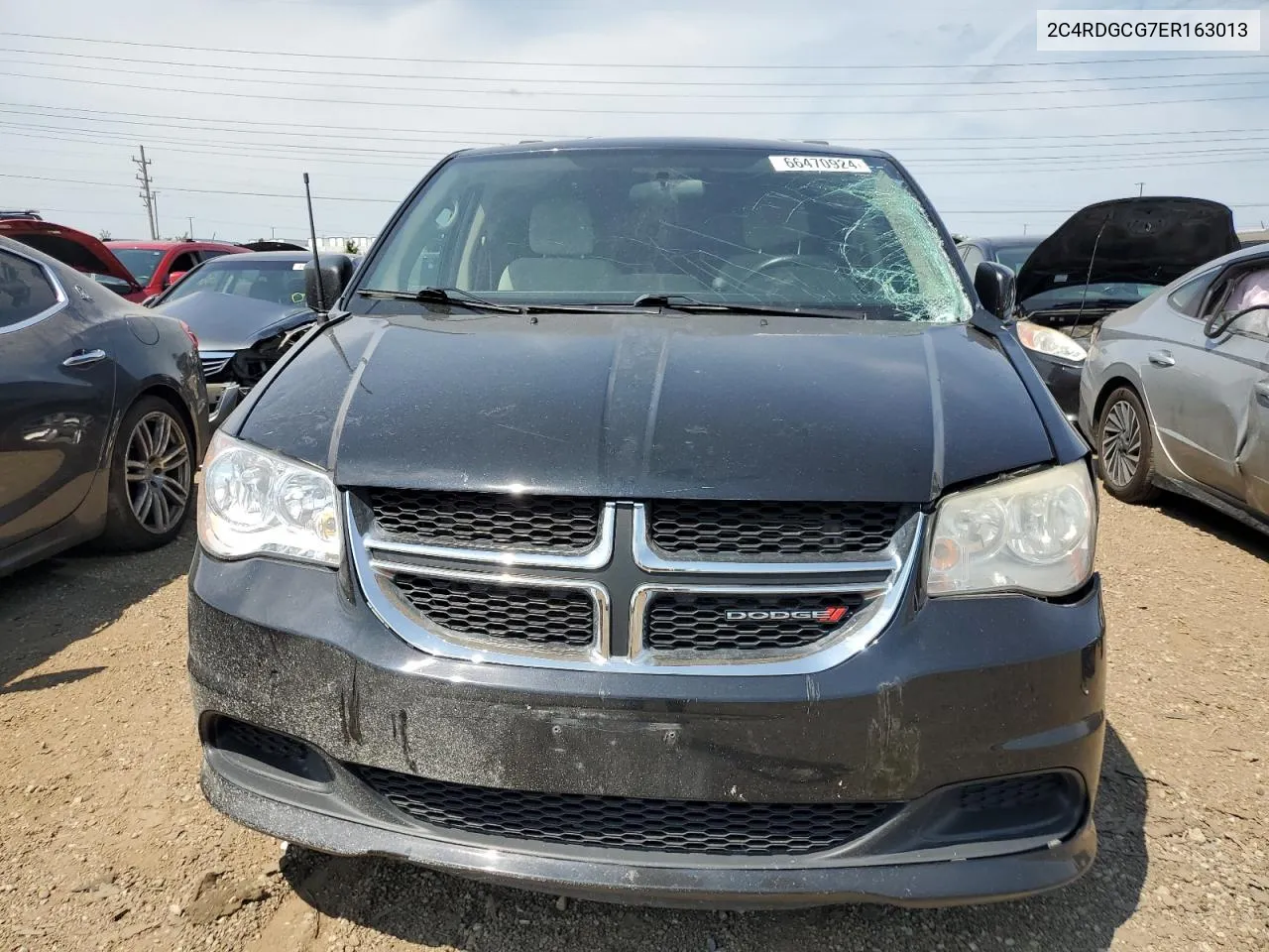 2C4RDGCG7ER163013 2014 Dodge Grand Caravan Sxt