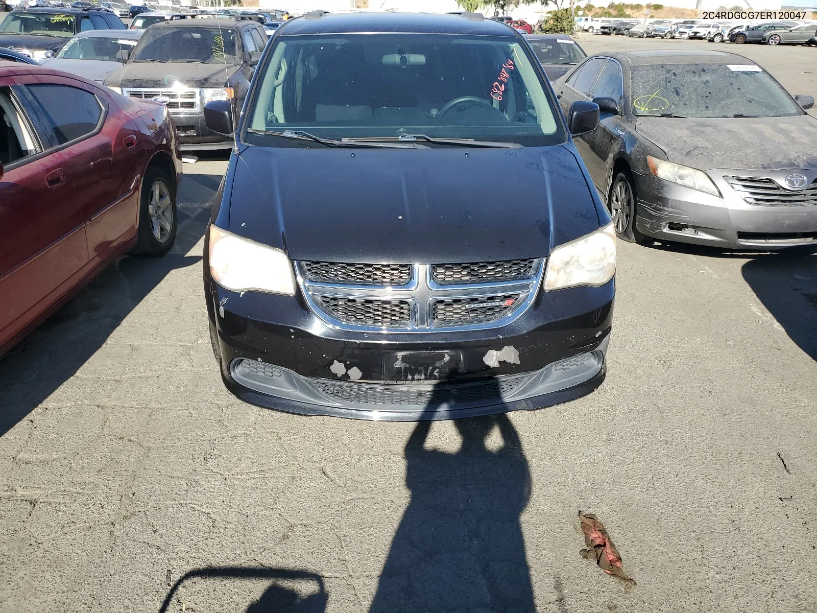 2C4RDGCG7ER120047 2014 Dodge Grand Caravan Sxt