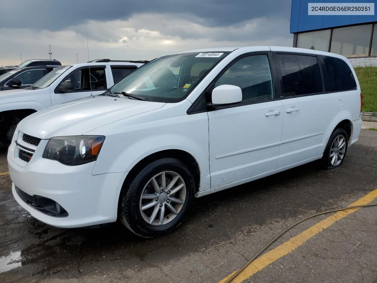 2014 Dodge Grand Caravan R/T VIN: 2C4RDGEG6ER250351 Lot: 70014844