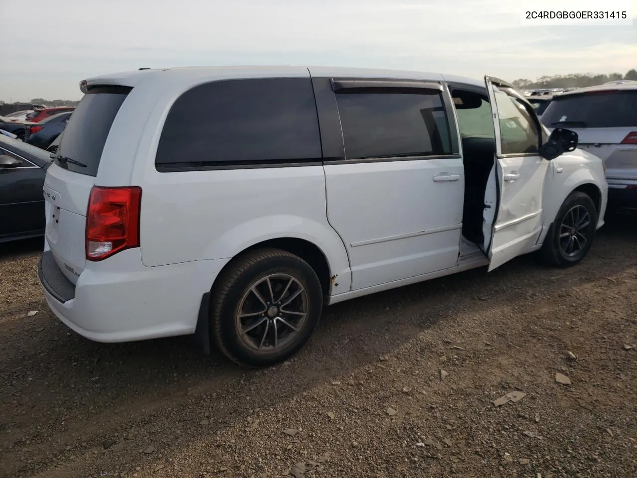 2C4RDGBG0ER331415 2014 Dodge Grand Caravan Se