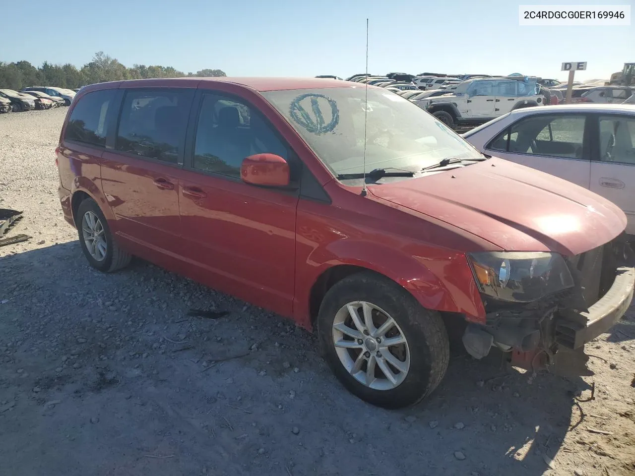 2C4RDGCG0ER169946 2014 Dodge Grand Caravan Sxt