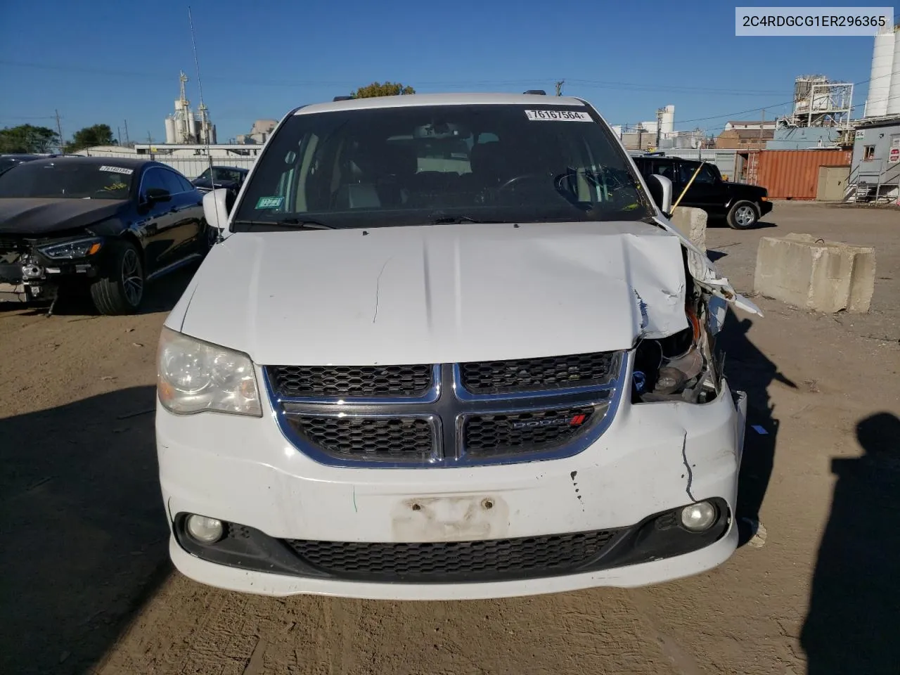 2014 Dodge Grand Caravan Sxt VIN: 2C4RDGCG1ER296365 Lot: 76167564