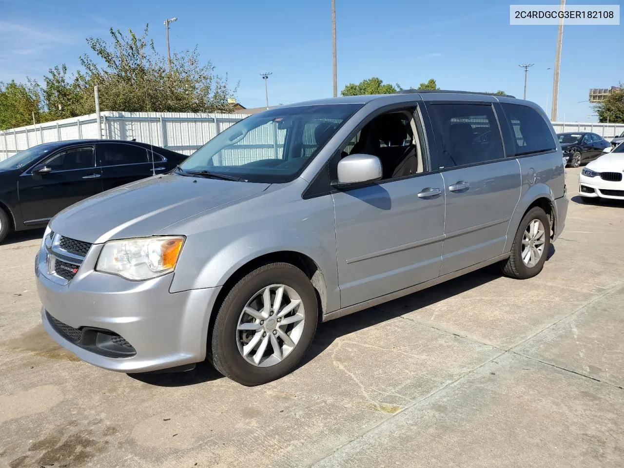 2C4RDGCG3ER182108 2014 Dodge Grand Caravan Sxt