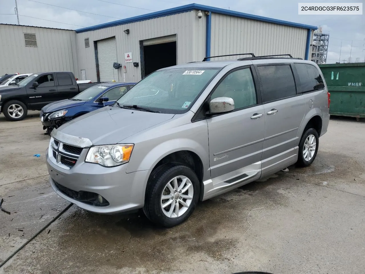 2C4RDGCG3FR623575 2015 Dodge Grand Caravan Sxt