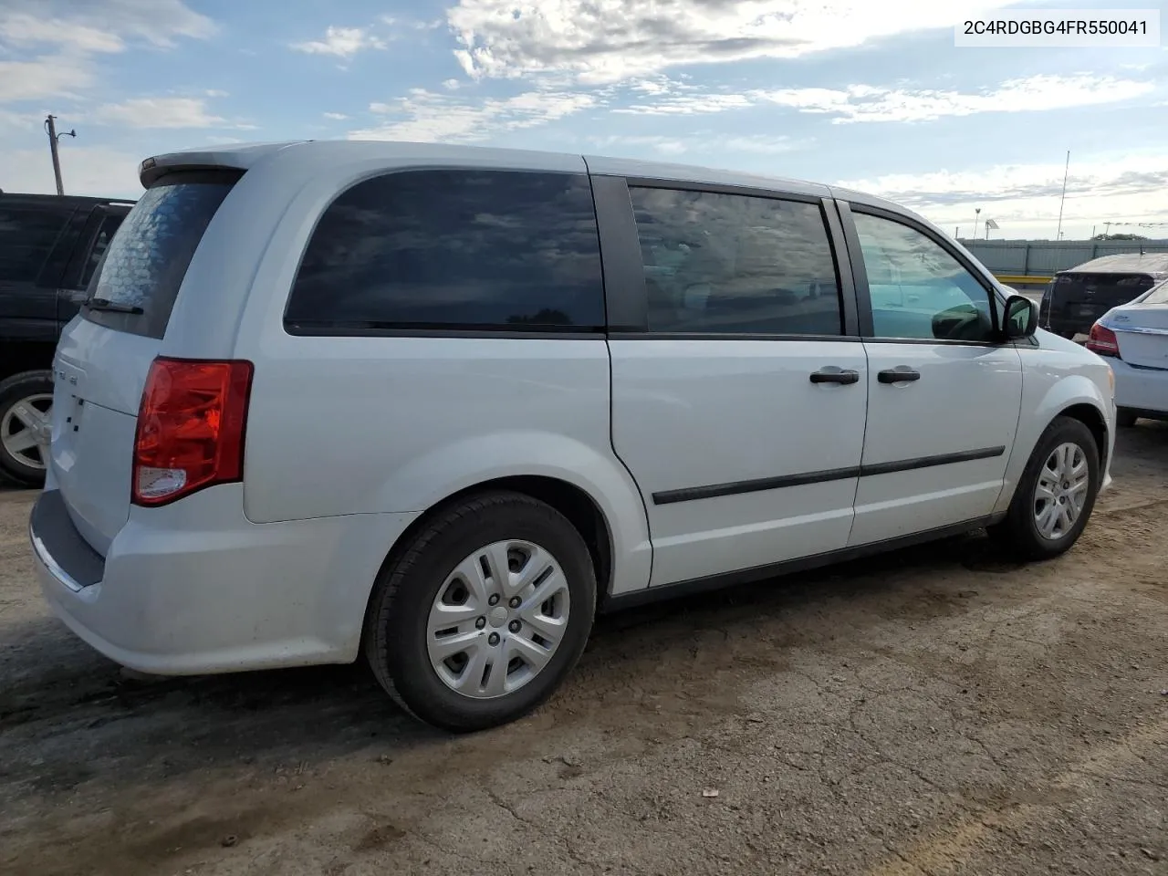 2C4RDGBG4FR550041 2015 Dodge Grand Caravan Se