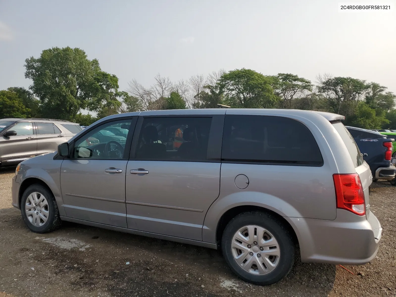 2C4RDGBG0FR581321 2015 Dodge Grand Caravan Se