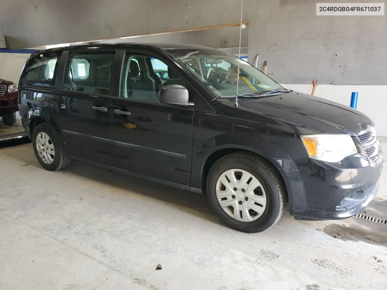 2C4RDGBG4FR671037 2015 Dodge Grand Caravan Se