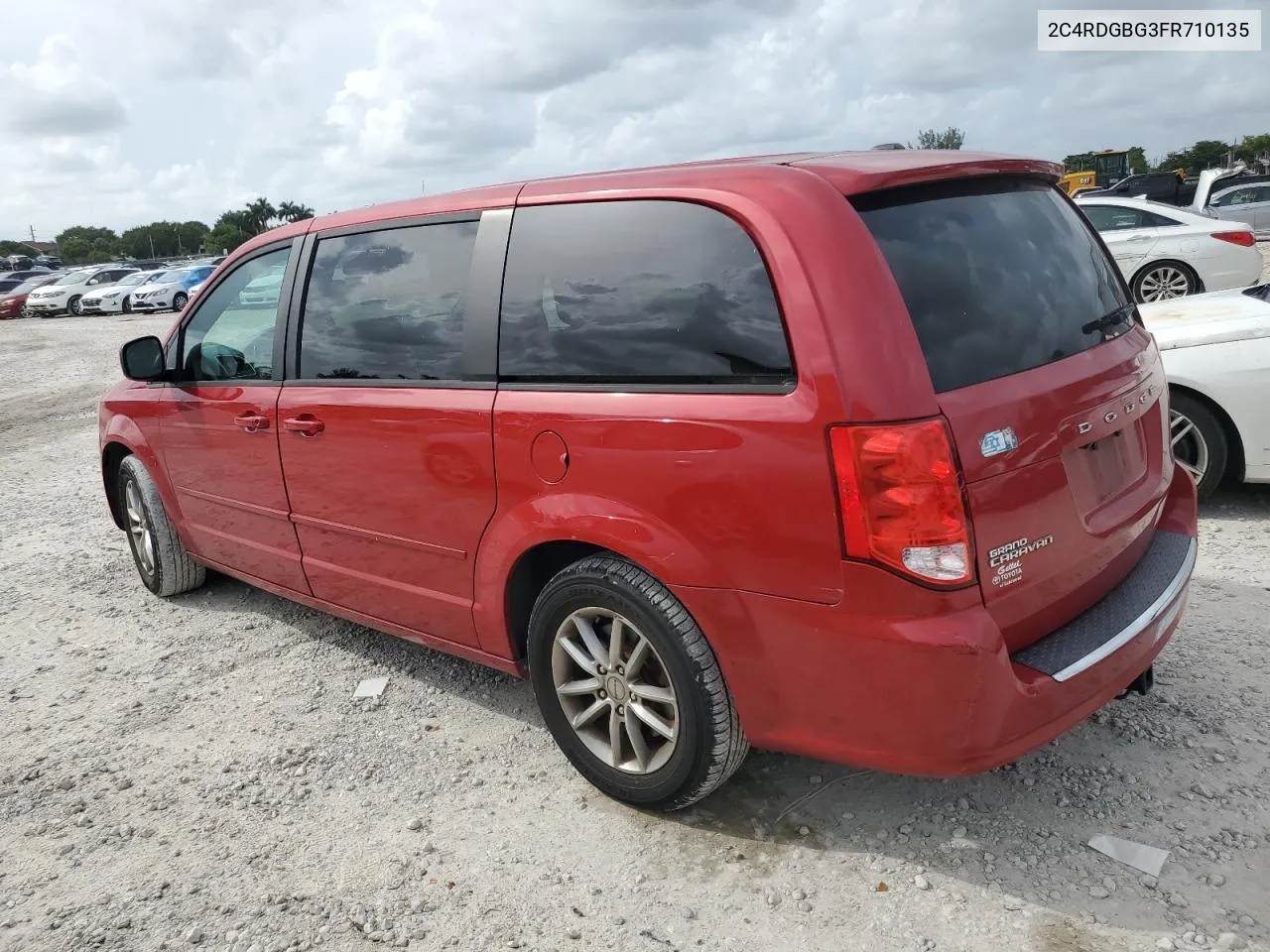 2C4RDGBG3FR710135 2015 Dodge Grand Caravan Se