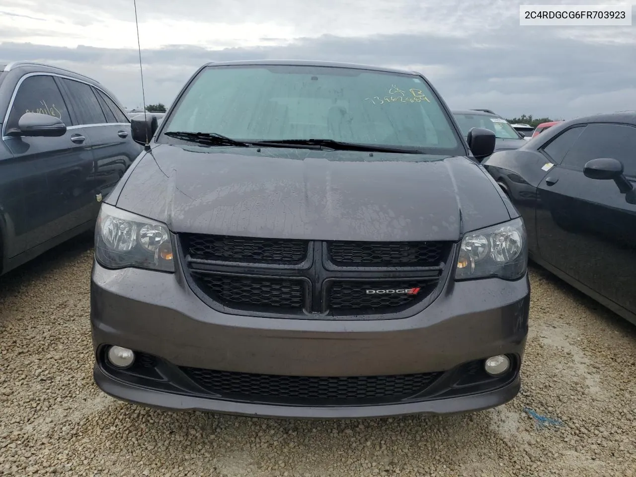 2015 Dodge Grand Caravan Sxt VIN: 2C4RDGCG6FR703923 Lot: 73962884