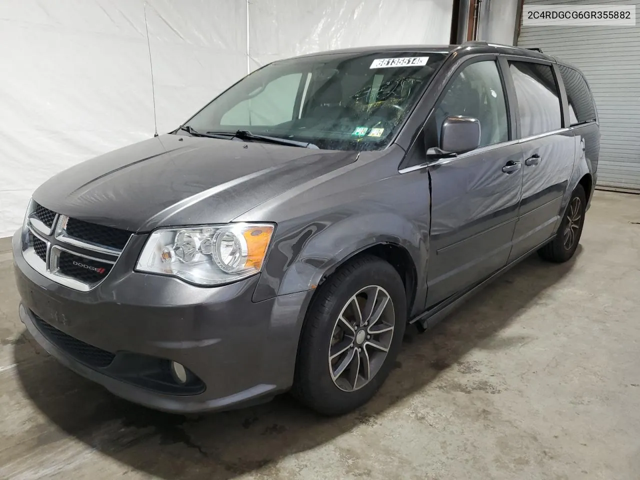 2C4RDGCG6GR355882 2016 Dodge Grand Caravan Sxt