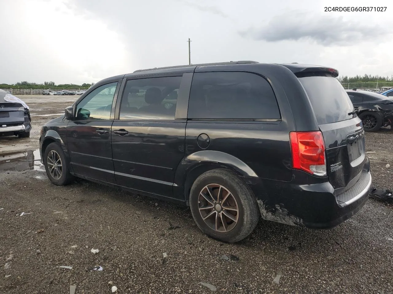 2016 Dodge Grand Caravan R/T VIN: 2C4RDGEG6GR371027 Lot: 66172904