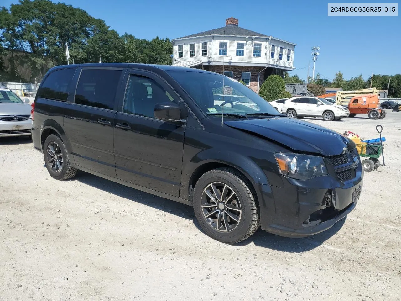 2C4RDGCG5GR351015 2016 Dodge Grand Caravan Sxt