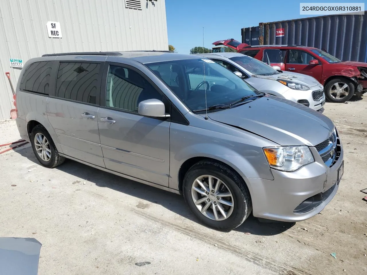 2C4RDGCGXGR310881 2016 Dodge Grand Caravan Sxt