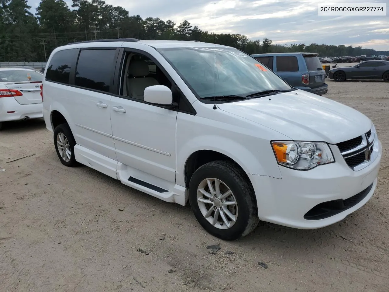 2C4RDGCGXGR227774 2016 Dodge Grand Caravan Sxt