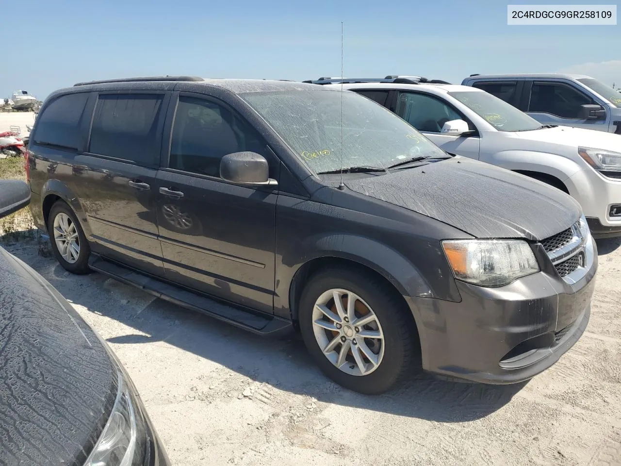 2016 Dodge Grand Caravan Sxt VIN: 2C4RDGCG9GR258109 Lot: 74538664