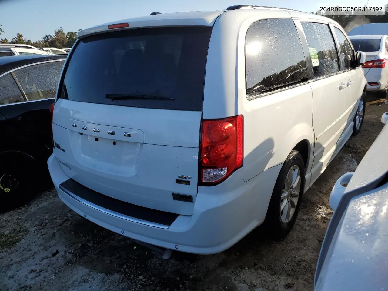 2016 Dodge Grand Caravan Sxt VIN: 2C4RDGCG5GR317592 Lot: 76423904