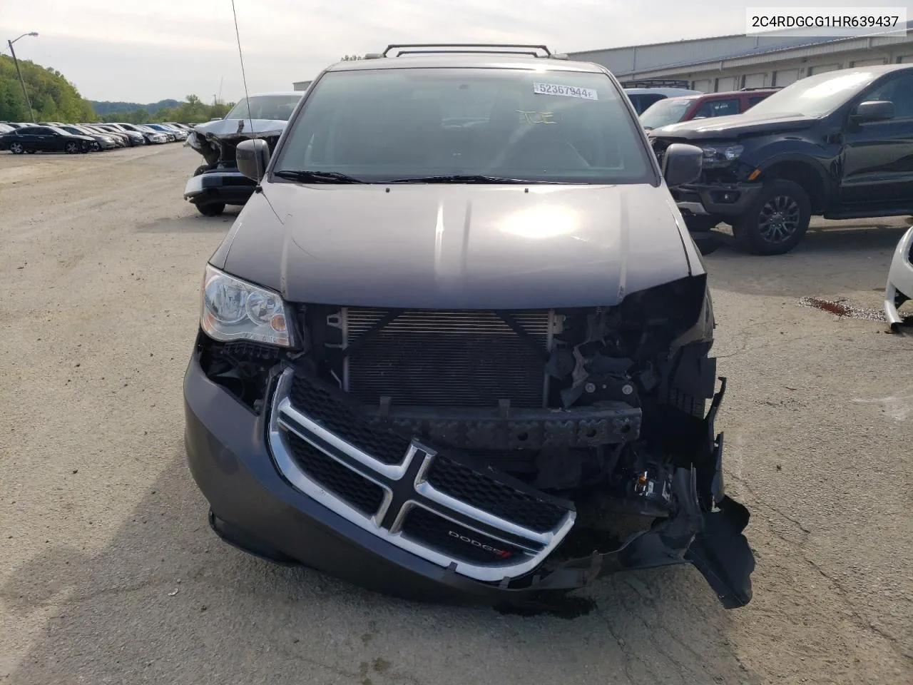 2C4RDGCG1HR639437 2017 Dodge Grand Caravan Sxt