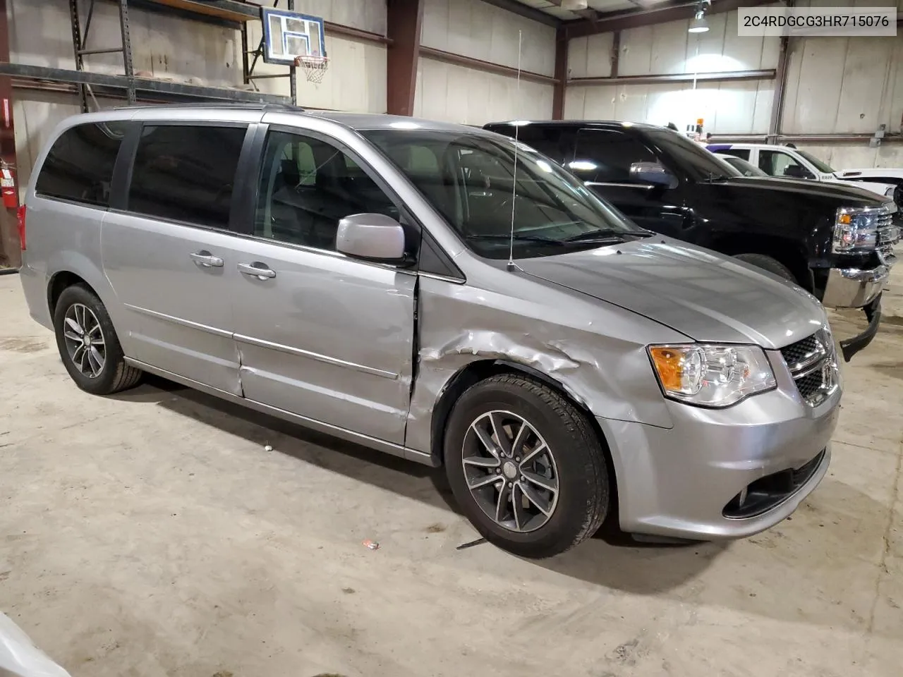 2C4RDGCG3HR715076 2017 Dodge Grand Caravan Sxt