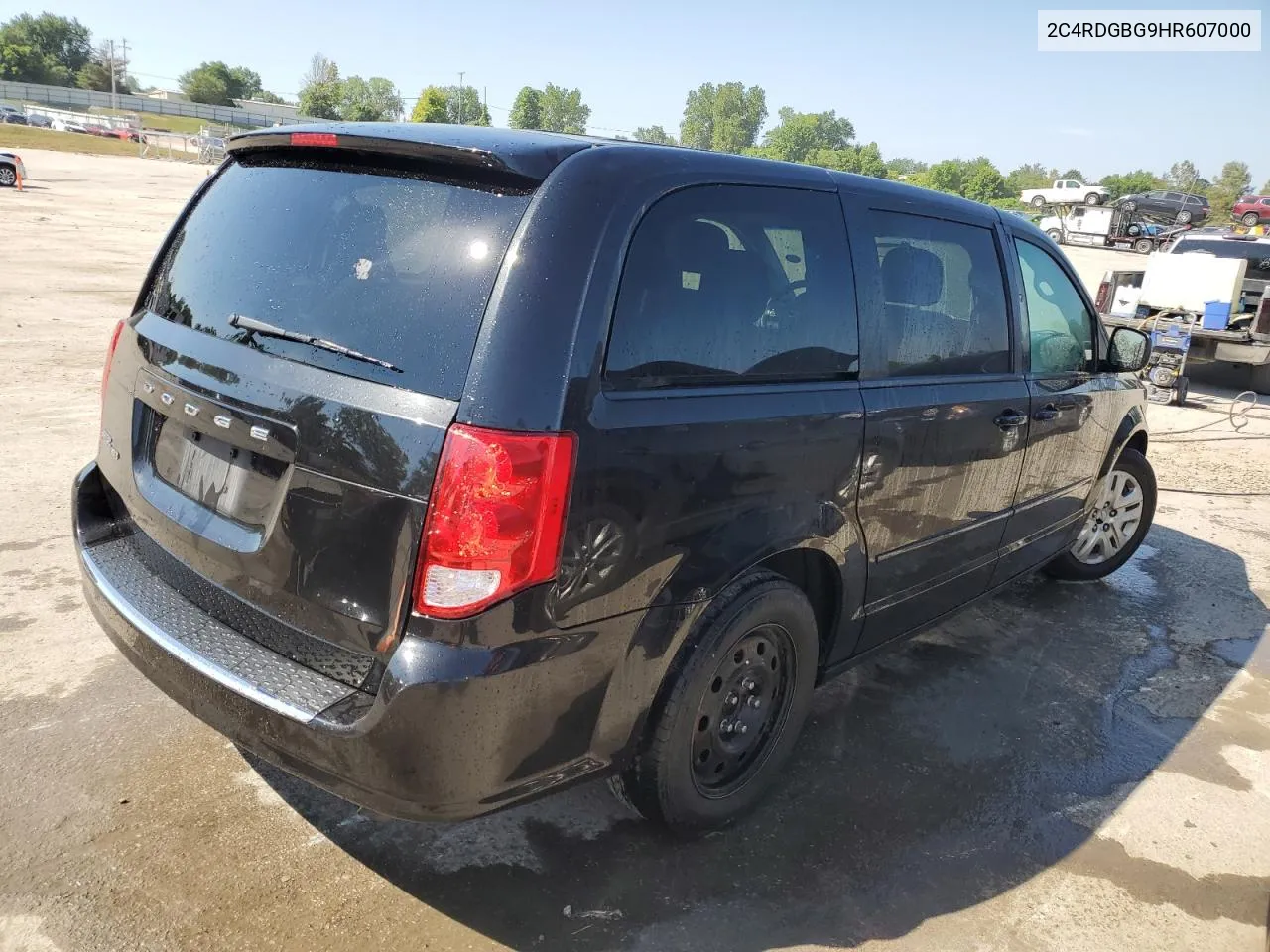 2C4RDGBG9HR607000 2017 Dodge Grand Caravan Se