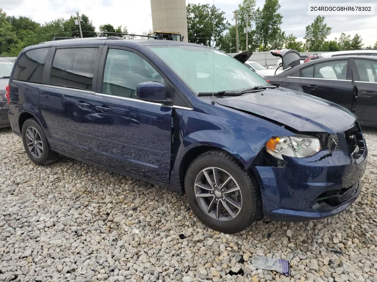 2C4RDGCG8HR678302 2017 Dodge Grand Caravan Sxt