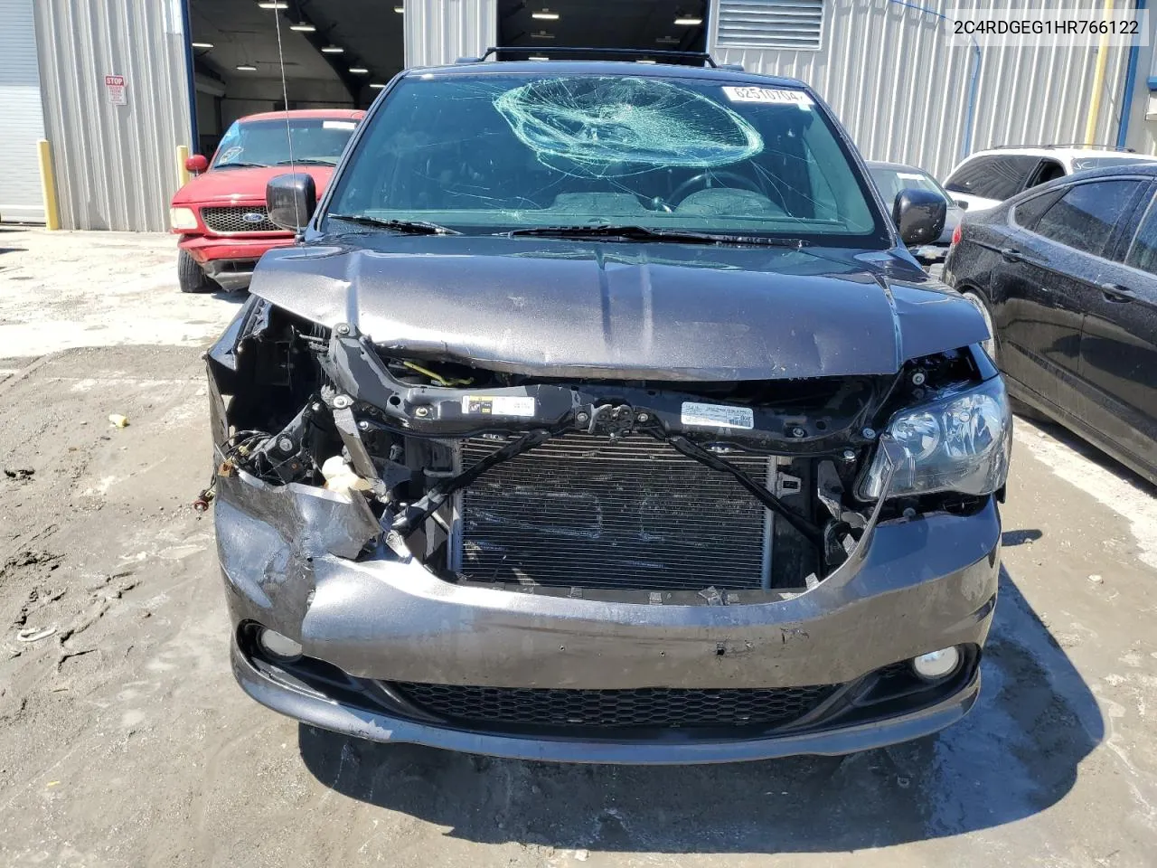 2C4RDGEG1HR766122 2017 Dodge Grand Caravan Gt