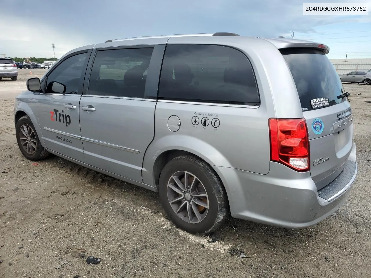 2017 Dodge Grand Caravan Sxt VIN: 2C4RDGCGXHR573762 Lot: 63644034