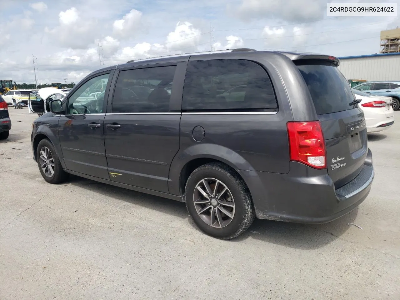 2017 Dodge Grand Caravan Sxt VIN: 2C4RDGCG9HR624622 Lot: 64268004