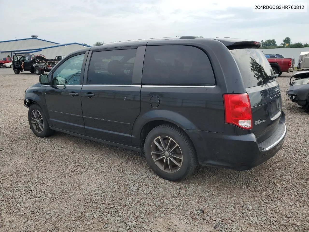 2C4RDGCG3HR760812 2017 Dodge Grand Caravan Sxt