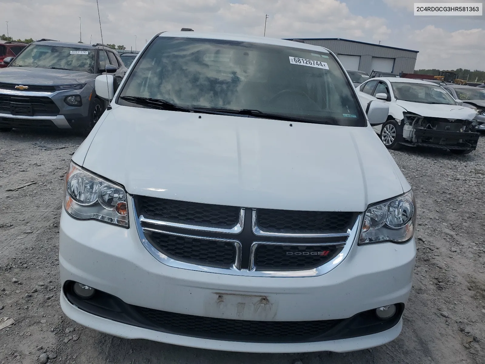 2C4RDGCG3HR581363 2017 Dodge Grand Caravan Sxt