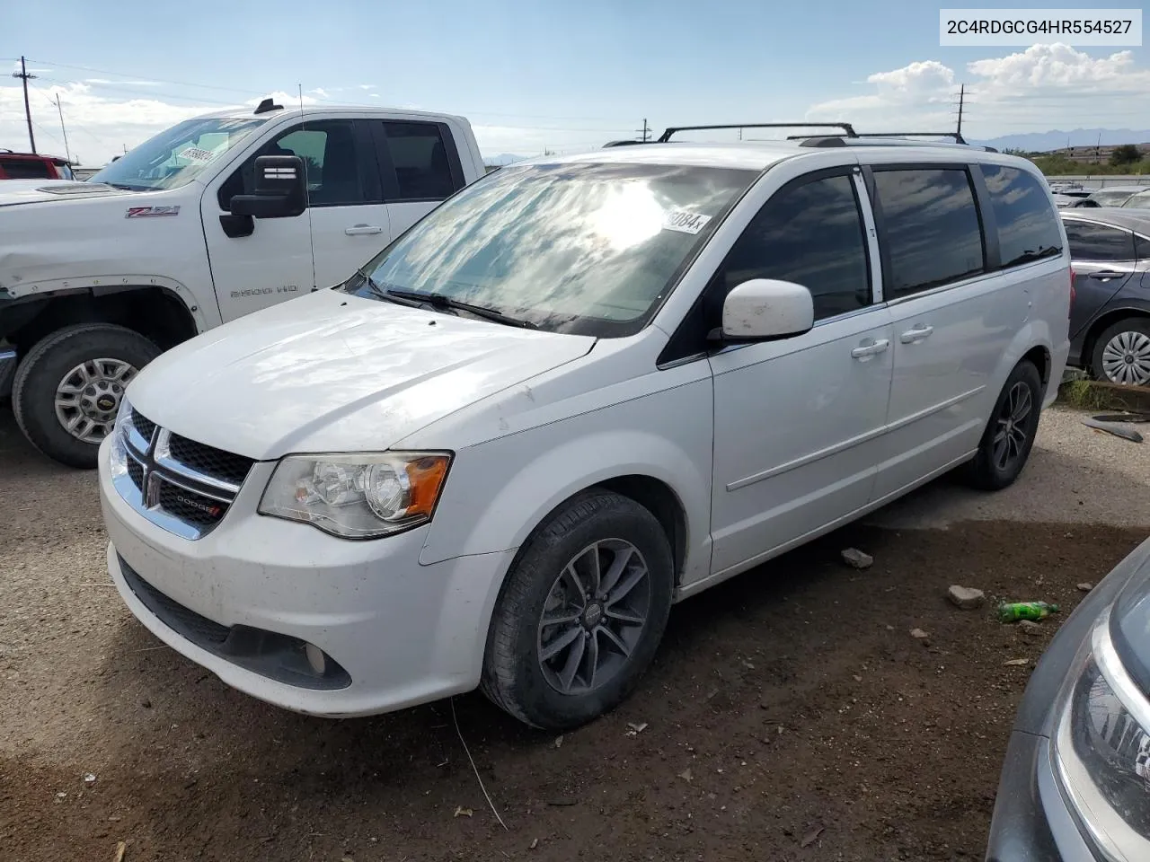 2C4RDGCG4HR554527 2017 Dodge Grand Caravan Sxt