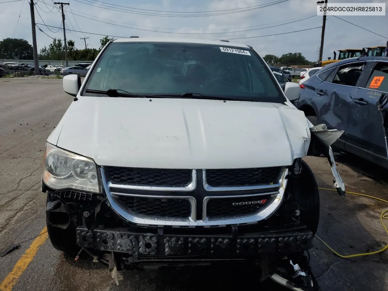 2017 Dodge Grand Caravan Sxt VIN: 2C4RDGCG2HR825813 Lot: 69121964