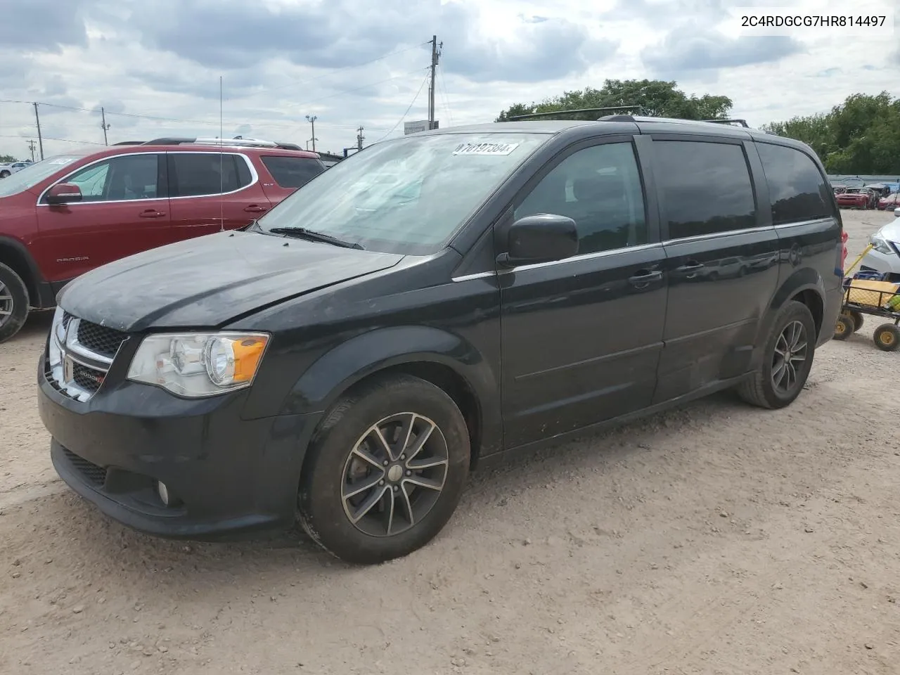 2C4RDGCG7HR814497 2017 Dodge Grand Caravan Sxt