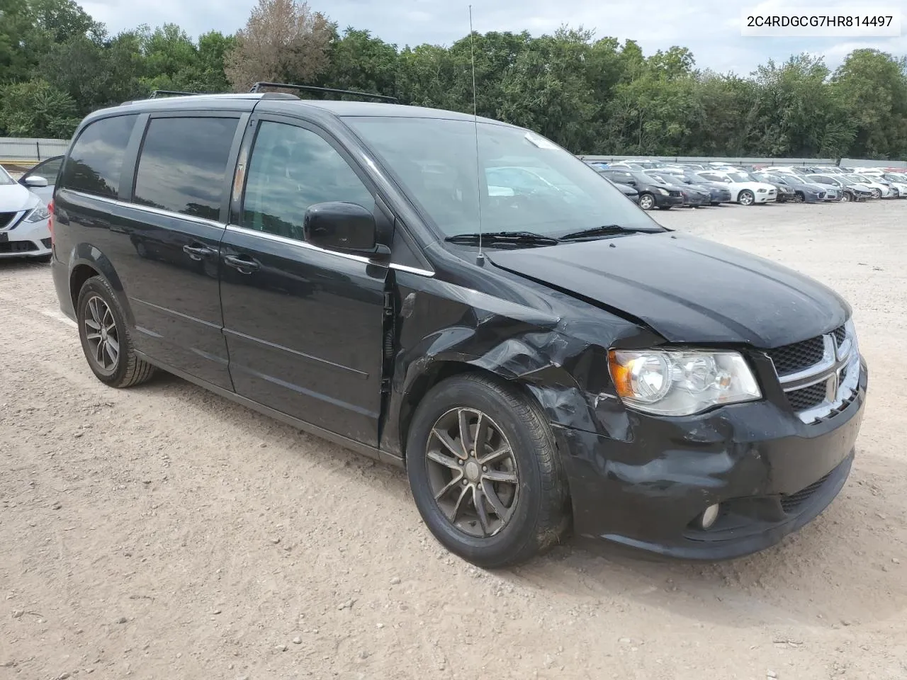 2C4RDGCG7HR814497 2017 Dodge Grand Caravan Sxt