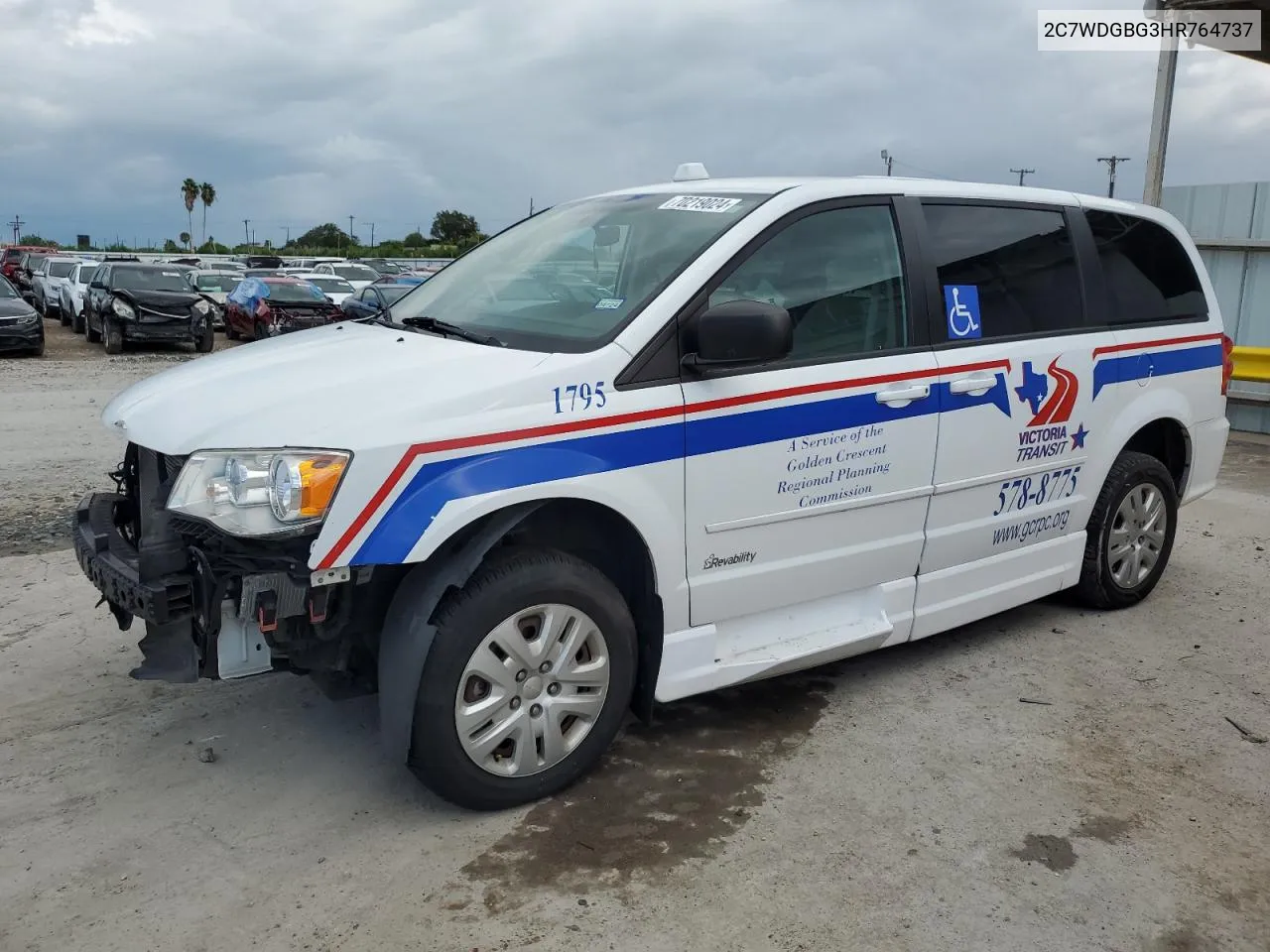 2C7WDGBG3HR764737 2017 Dodge Grand Caravan Se