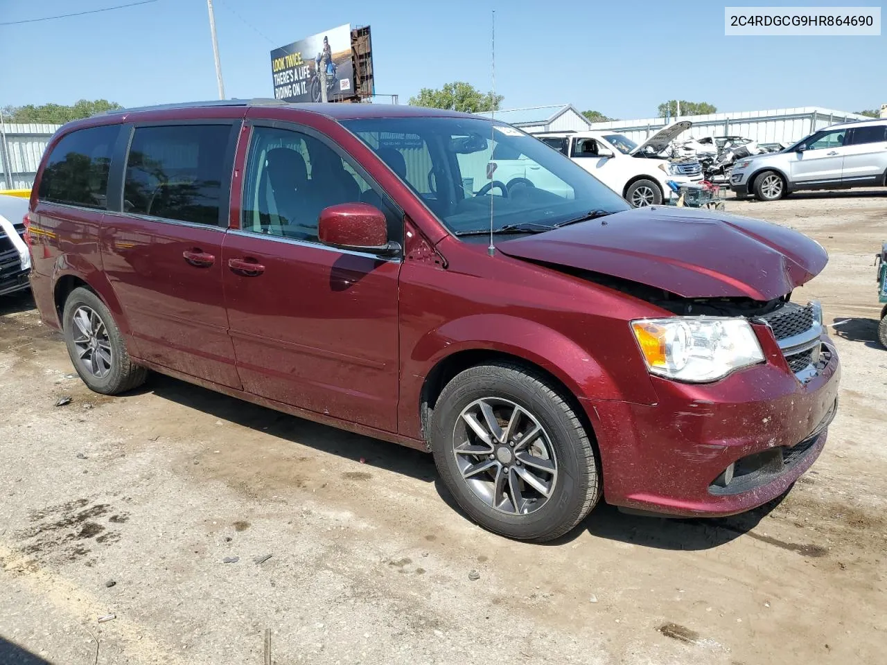 2C4RDGCG9HR864690 2017 Dodge Grand Caravan Sxt