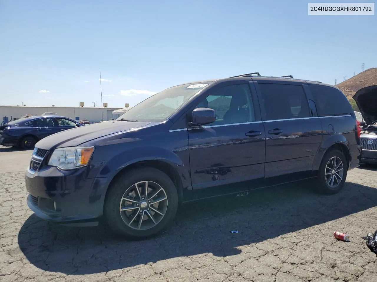 2C4RDGCGXHR801792 2017 Dodge Grand Caravan Sxt