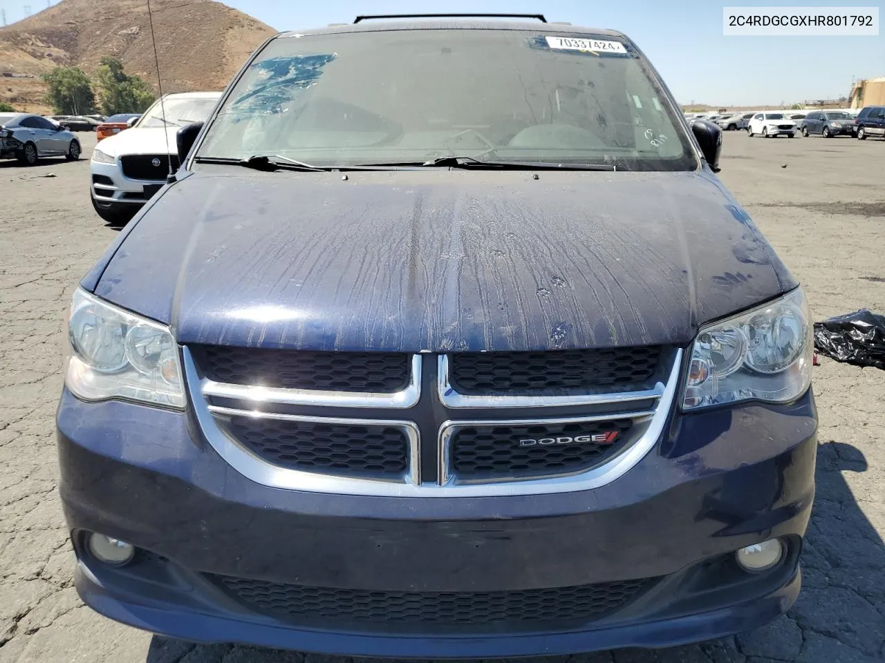 2C4RDGCGXHR801792 2017 Dodge Grand Caravan Sxt