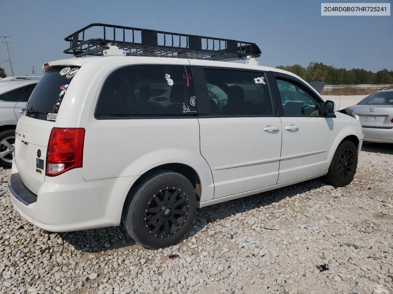 2C4RDGBG7HR725241 2017 Dodge Grand Caravan Se