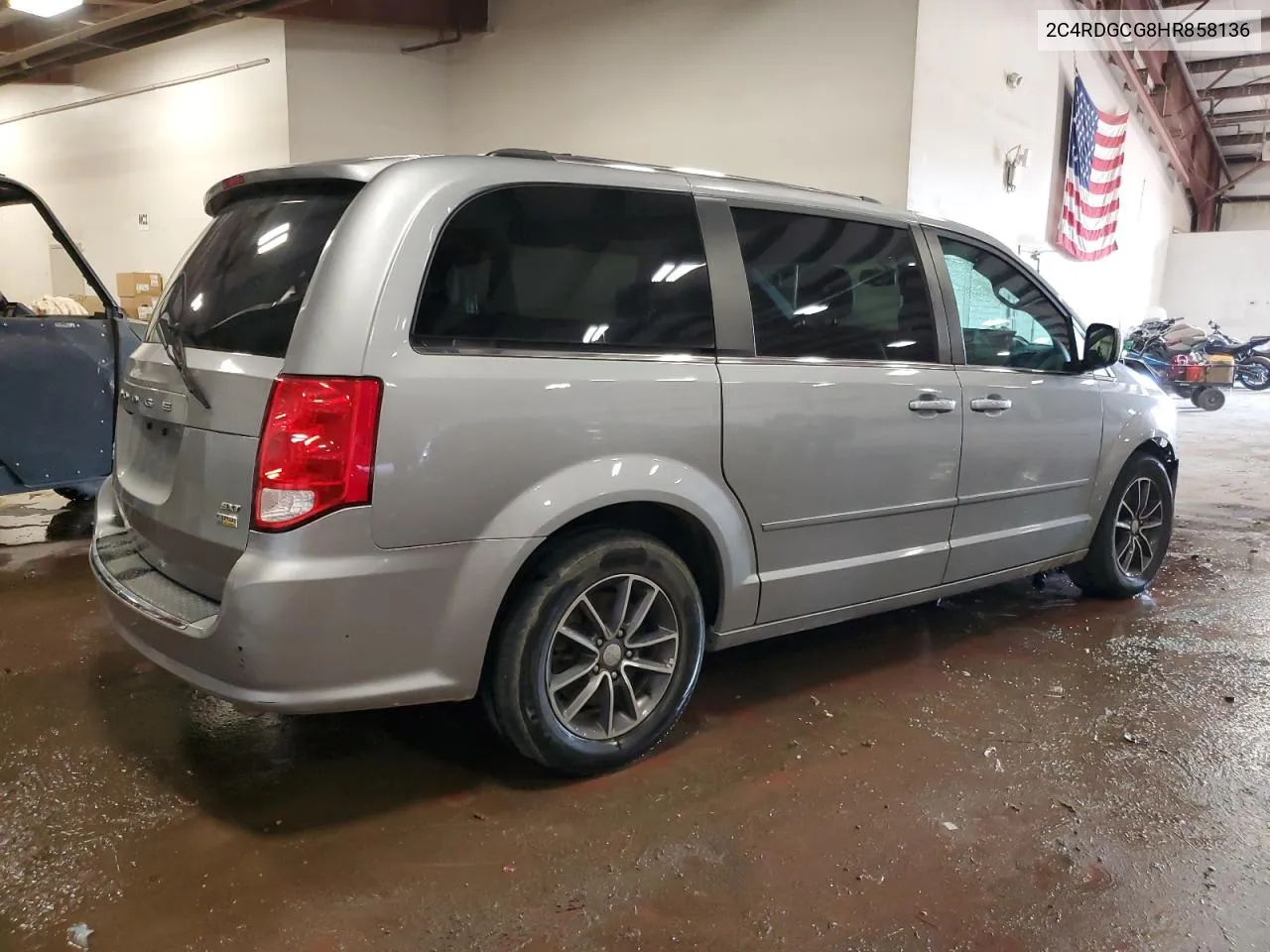 2C4RDGCG8HR858136 2017 Dodge Grand Caravan Sxt