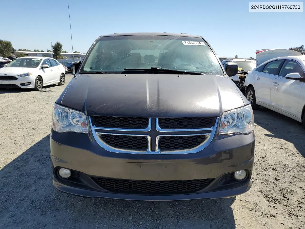 2C4RDGCG1HR760730 2017 Dodge Grand Caravan Sxt