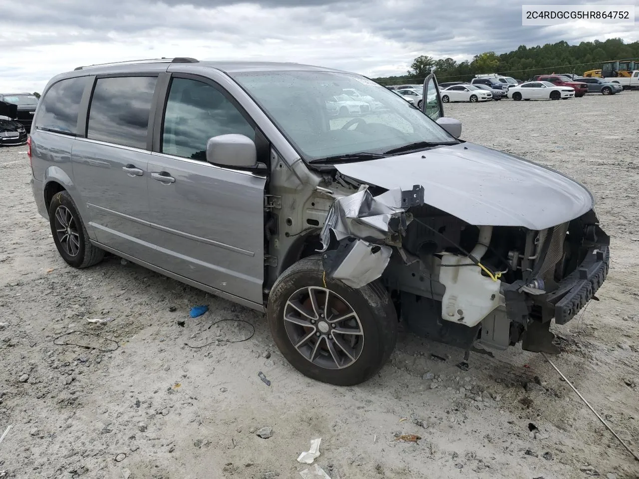 2017 Dodge Grand Caravan Sxt VIN: 2C4RDGCG5HR864752 Lot: 71947294