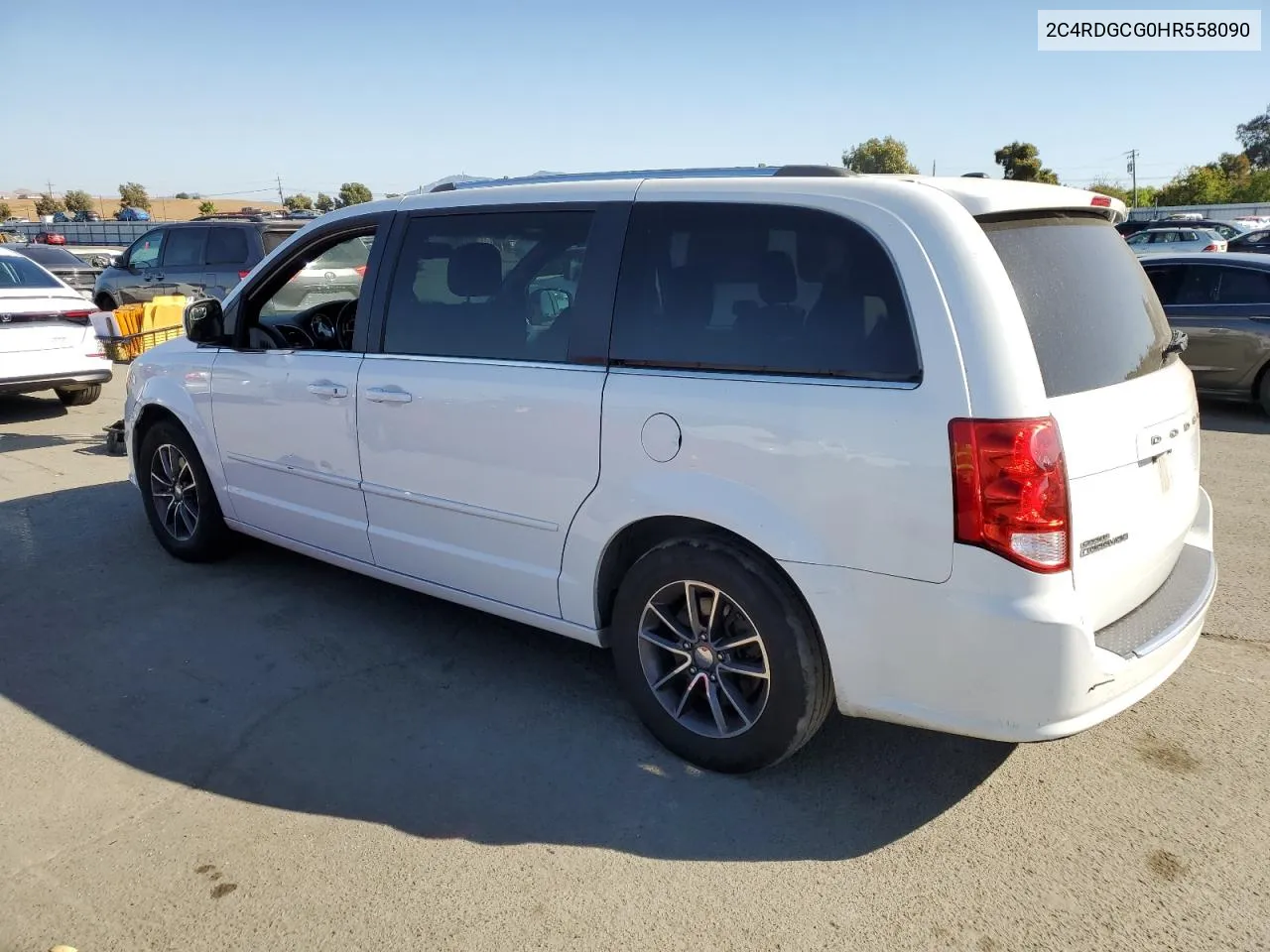 2C4RDGCG0HR558090 2017 Dodge Grand Caravan Sxt